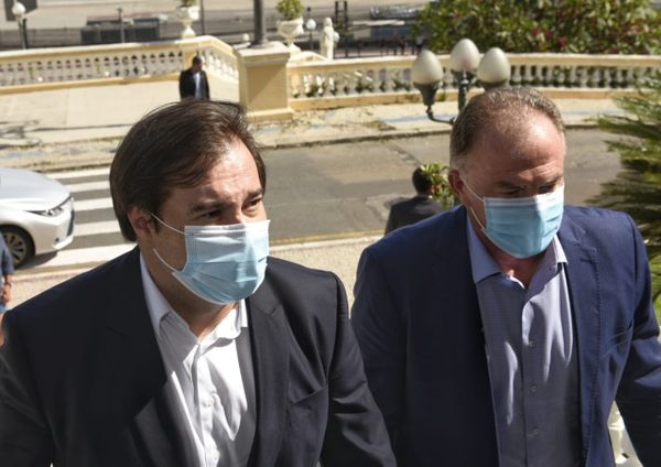Presidente da Câmara dos Deputados (DEM), Rodrigo Maia, e o governador Renato Casagrande (PSB) no Palácio Anchieta por Vitor Jubini