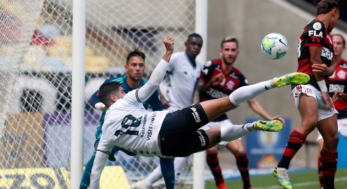 Flamengo e Botafogo se enfrentam neste sábado (05). Vasco encara o Grêmio no domingo (06). Saiba onde vai passar o jogo que você não pode perder