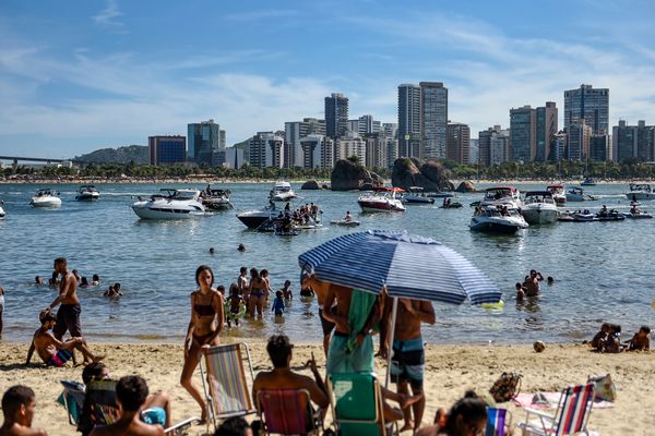 Praia da Ilha do Frade por Vitor Jubini