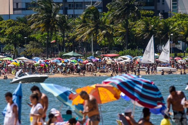 Curva da Jurema e Praia da Guarderia ao fundo por Vitor Jubini