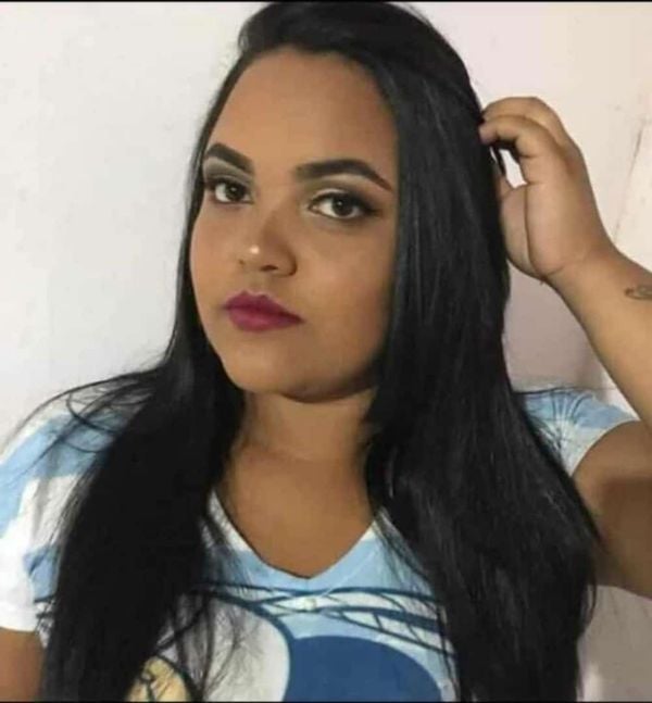 Paloma Cristina de Oliveira Pereira foi morta a facadas