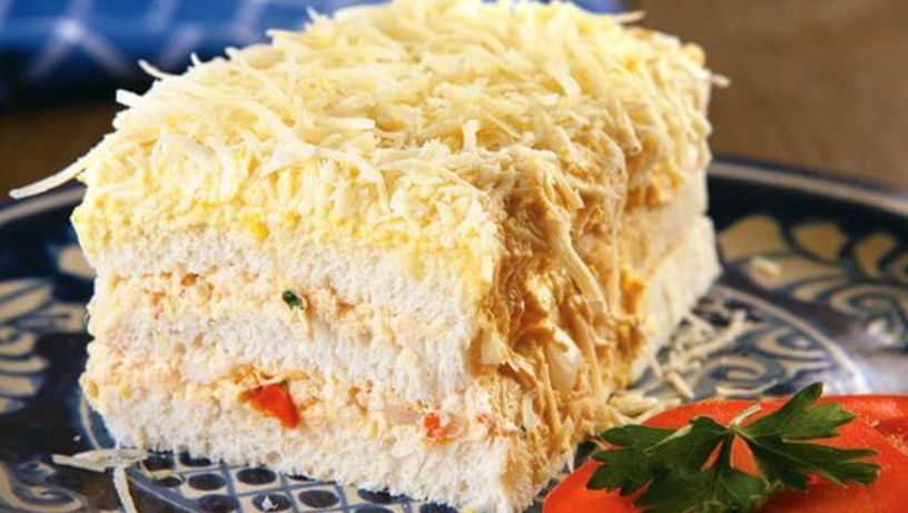 Torta salgada de pão de fôrma com recheio de frango, por Ana Maria Braga