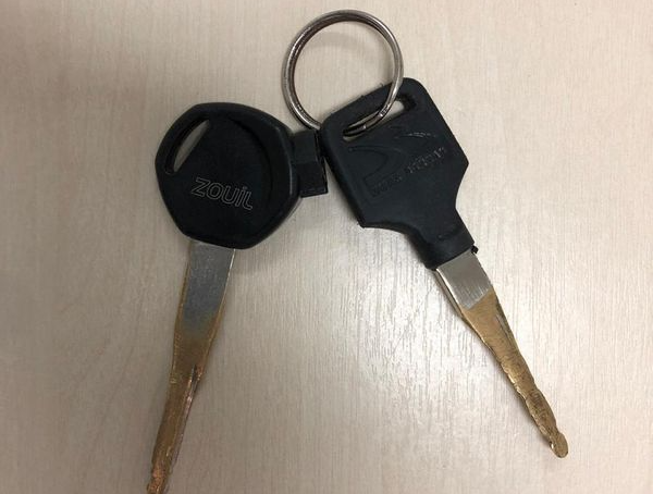 Chave era utilizada para roubar as motociletas . Crédito: Divulgação/ PMES