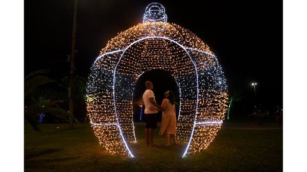 Decoração natalina na Praça do Papa, em Vitória por Fernando Madeira