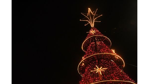 Decoração natalina na Praça do Papa, em Vitória por Fernando Madeira