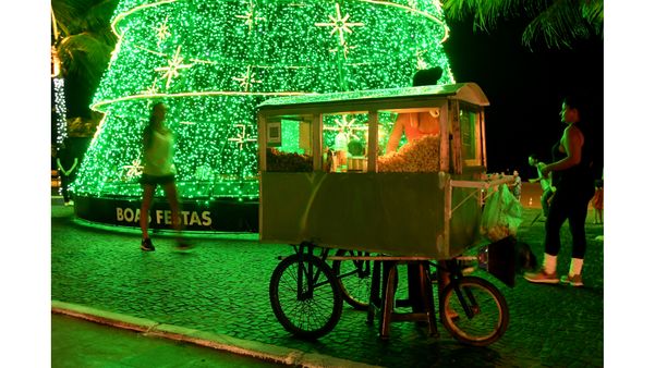 Decoração natalina na Praia da Costa, em Vila Velha por Fernando Madeira