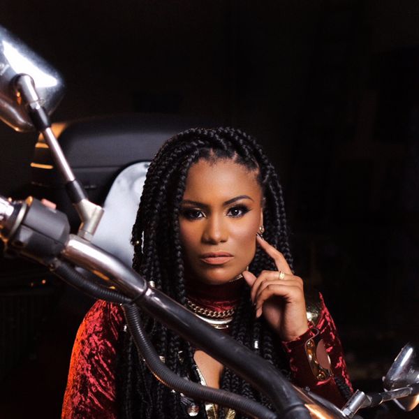Lívia Simão, cantora de Cachoeiro de Itapemirim (ES)