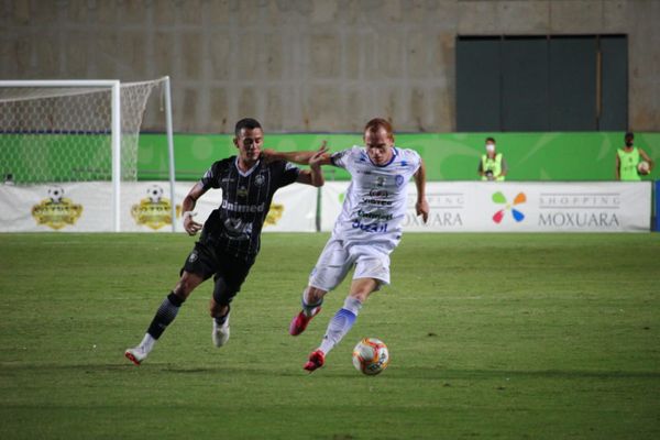 Rio Branco e Vitória empatam na primeira partida da semifinal do Capixaba