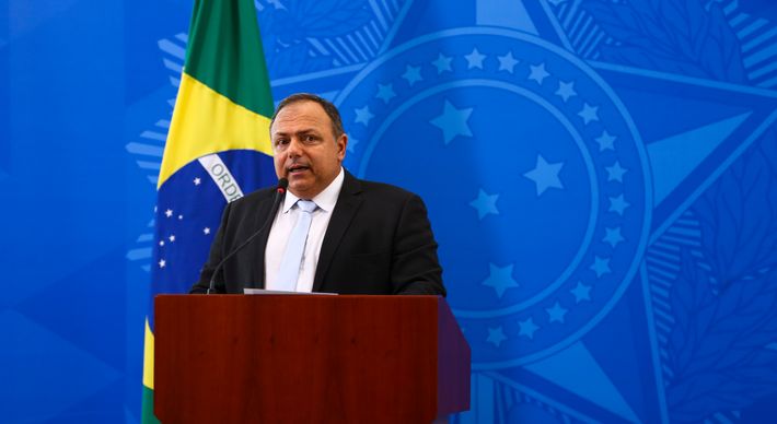 Pazuello lançou em Manaus um aplicativo, restrito a profissionais de saúde, que estimula a prescrição de medicamentos sem eficácia comprovada contra o coronavírus