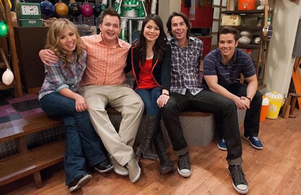 Jennette McCurdy, Noah Munck, Miranda Cosgrove, Jerry Trainor e Nathan Kress faziam parte de 'iCarly'