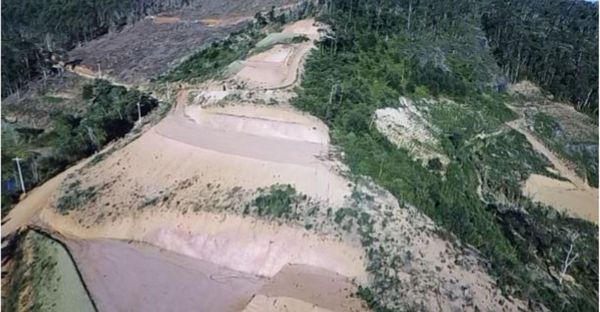 Áreas desmatadas em Santa Teresa por construções clandestinas e irregulares por Relatórios da Prefeitura de Santa Teresa