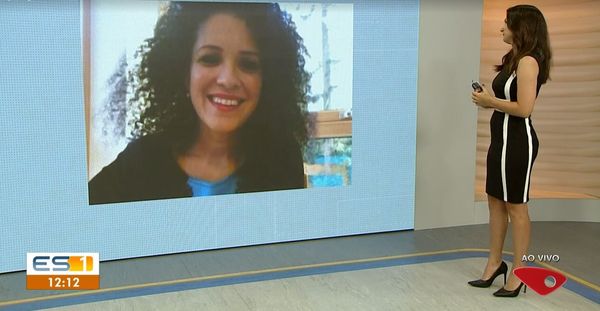 A enfermeira Áurea de Souza em entrevista em vídeo ao vivo no ES1, da TV Gazeta, afiliada da TV Globo no Espírito Santo