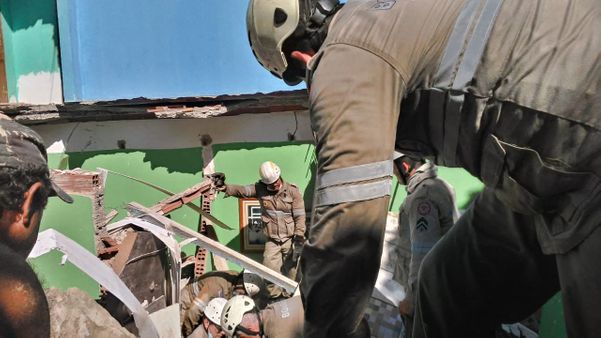 Casa desaba no bairro Laranjeiras, na Serra 