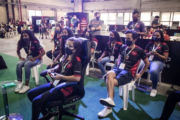 Comunidades disputaram o título no último dia de E-Taça EDP das Comunidades  por Adessandro Reis