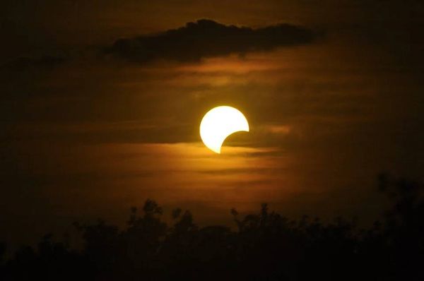 Eclipse solar