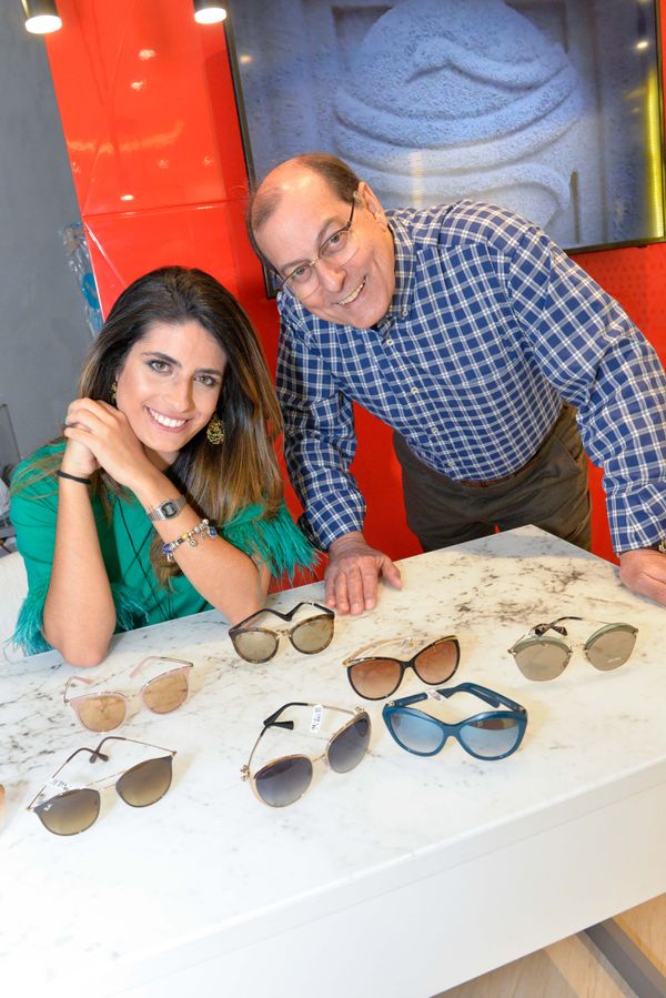 Ana Luiza Gama de Azevedo e Getúlio Gomes de Azevedo, proprietários da Óticas Paris