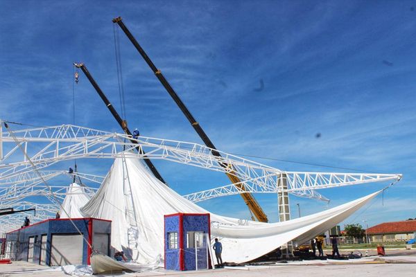 Lona é instalada no Terminal de Itaparica por Divulgação/ DER-ES