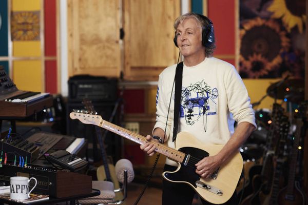 Paul McCartney durante as gravações de 'McCartney III'