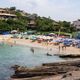 Imagem - Multa é de R$ 100 mil por dia se turistas não forem retirados de Búzios