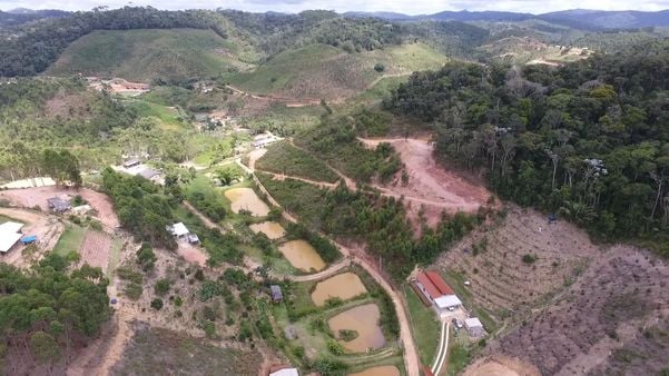Imagens de drone mostram desmatamento em Santa Teresa por Luciney Araújo