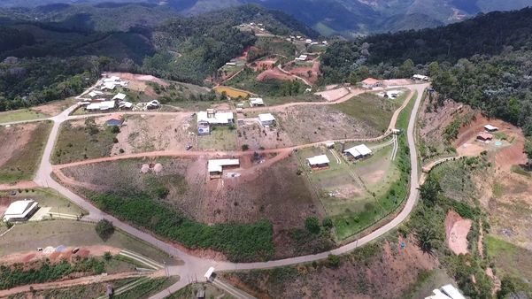 Imagens de drone mostram desmatamento em Santa Teresa por Luciney Araújo