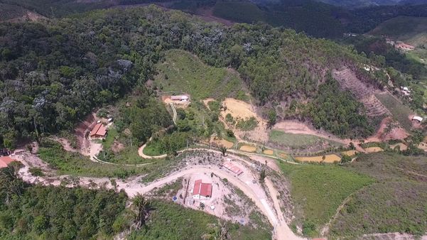 Imagens de drone mostram desmatamento em Santa Teresa por Luciney Araújo
