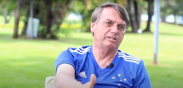 Jair Bolsonaro em entrevista ao próprio filho Eduardo Bolsonaro