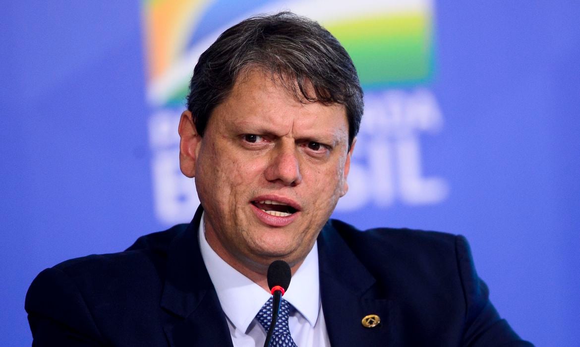 Em conversas, Tarcísio disse mais de uma vez que não quer concorrer ao governo, comandado por João Doria (PSDB), desafeto de Bolsonaro, nem a outro cargo executivo, em 2022