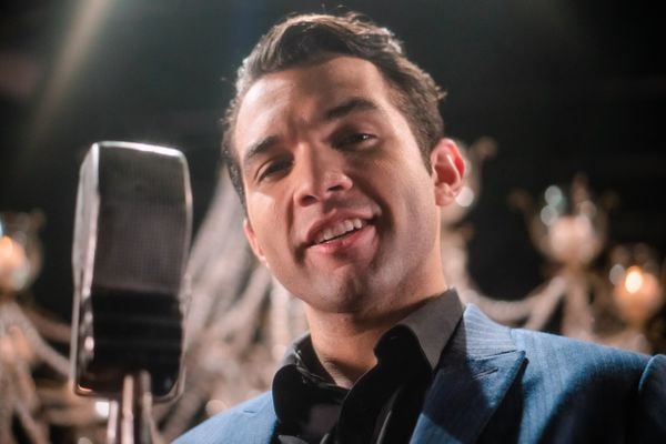 Jon Jon ficou conhecido aos sete anos, quando lançou o hit 