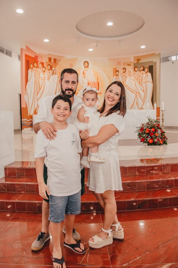 O casal Cristiano e Fabiane Vailant com os filhos Gabriel e Lívia