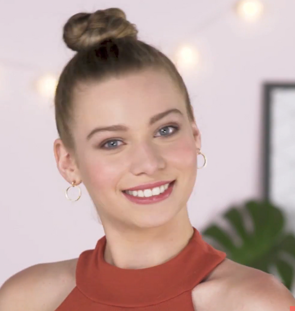 Penteado, coque para festas