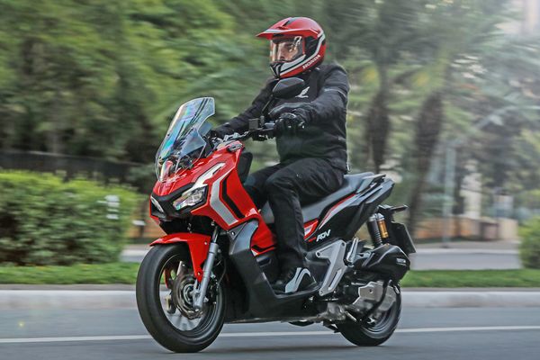 Honda lança a scooter ADV