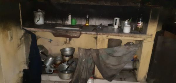 Homem é encontrado morto dentro de casa após incêndio por Internauta