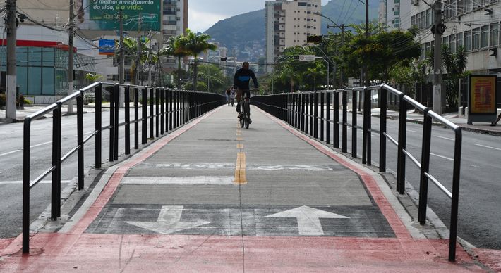 Capital precisa de intervenções urbanas mais consistentes e de um amplo projeto de modernização da utilização do seu sistema viário