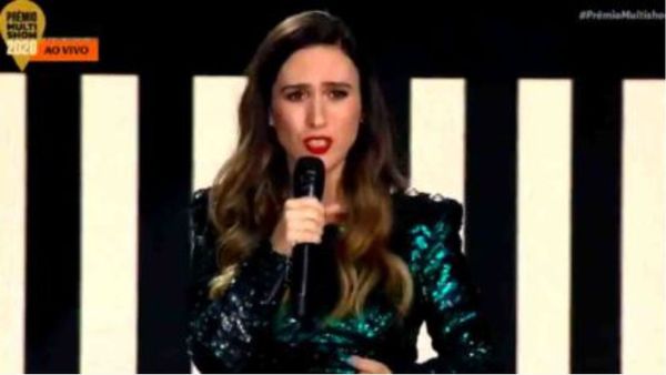 Tatá Werneck é processada pela Rede TV! após piada ao vivo no Prêmio Multishow