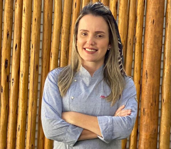 Chef Júlia Faria, do Daju Bistrô, em Vitória, e do restaurante da pousada Solar da Praia, em Iriri