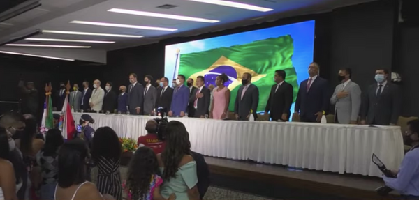 Sessão solene de posse do prefeito de Vila Velha, Arnaldinho Borgo, do vice-prefeito Victor Linhalis, e dos 17 vereadores eleitos em 2020  por Reprodução