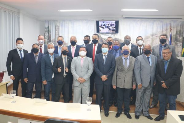 Vereadores eleitos para 19ª legislatura da Câmara de Cariacica por Roger Nascimento