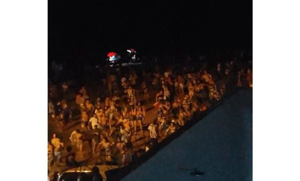 A Polícia Militar interrompeu uma festa clandestina em Fundão neste sábado (2)