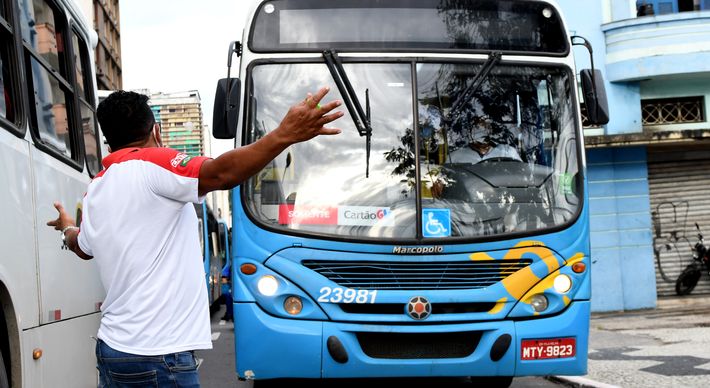 A partir da próxima semana, tarifa passa para R$ 4, com desconto no domingo passa de R$ 3,40 para R$ 3,50 e o Bike GV de R$ 1,95 para R$ 2,00. Leitores opinaram sobre o assunto
