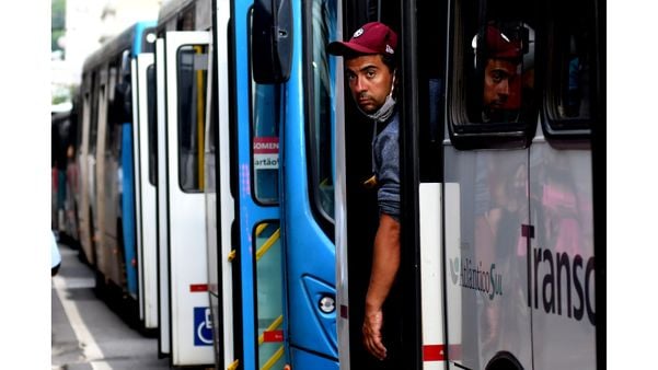 Protesto dos cobradores de ônibus do Sistema Transcol - Eles saíram da Praça de Jucutuquara e seguiram até o Palácio Anchieta, em Vitória  por Fernando Madeira
