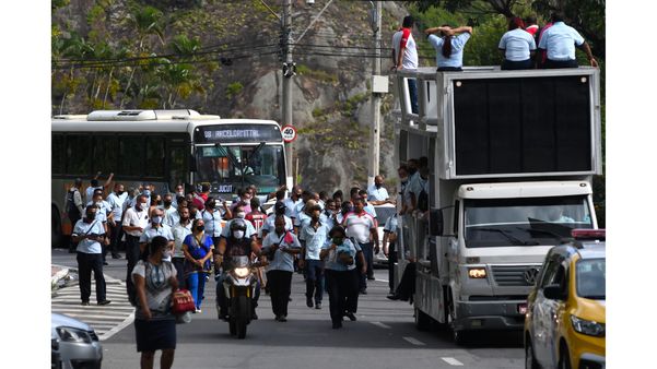 Protesto dos cobradores de ônibus do Sistema Transcol - Eles saíram da Praça de Jucutuquara e seguiram até o Palácio Anchieta, em Vitória  por Fernando Madeira