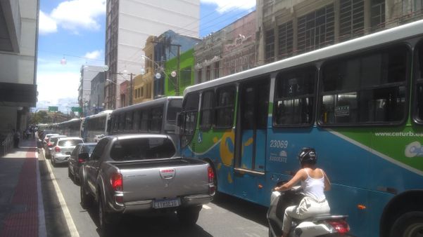 Protesto dos rodoviários segue pelo segundo dia consecutivo em Vitória por Carlos Alberto Silva