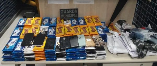 329 barras de chocolate foram furtadas de loja em shopping de Vila Velha