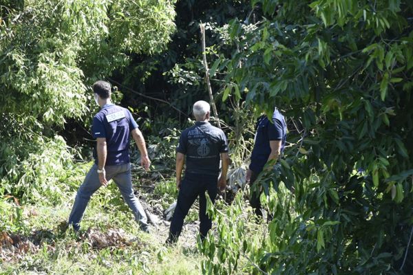 Técnicos do Cenipa iniciam análise em helicóptero que caiu em Vila Velha por Carlos Alberto Silva 