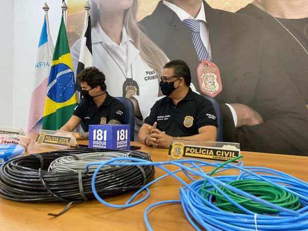 Polícia