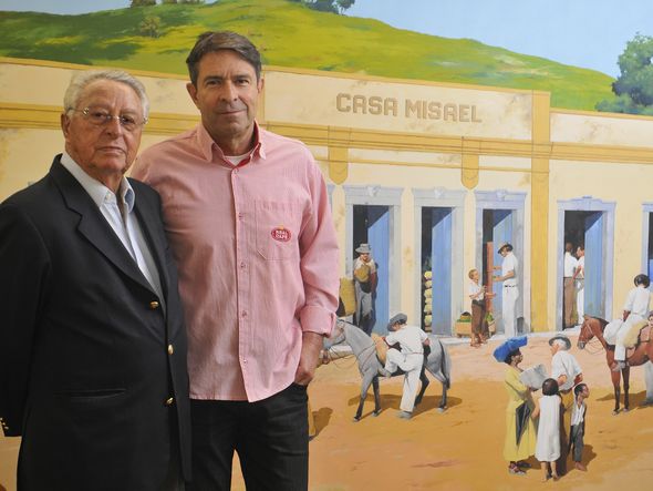 2015 -  Jônice Tristão e seu filho Sérgio Tristão em ano de comemoração dos 80 anos do Grupo Tristão  por Marcelo Prest/Arquivo A Gazeta