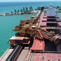 Ubu, que é da Samarco, é o segundo maior terminal de minério do Espírito Santo, atrás de Tubarão, da Vale, e está entre os maiores do Brasil