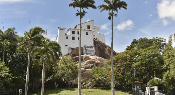 Passados 451 anos, a Província Franciscana da Imaculada Conceição do Brasil está prestes a receber o título definitivo de posse de toda a área do Monte da Penha
