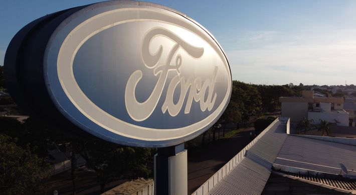 Em entrevista à Rádio CBN Vitória, presidente de rede de concessionárias considerou a decisão da Ford radical e declarou que ficou sabendo pela imprensa do encerramento da produção no país